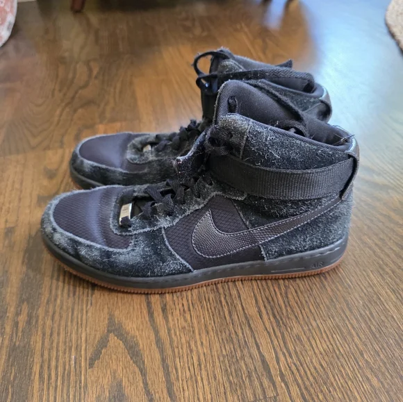 Nike High-Top Sneakers in Black Size 9 Women - Picture 3 of 7